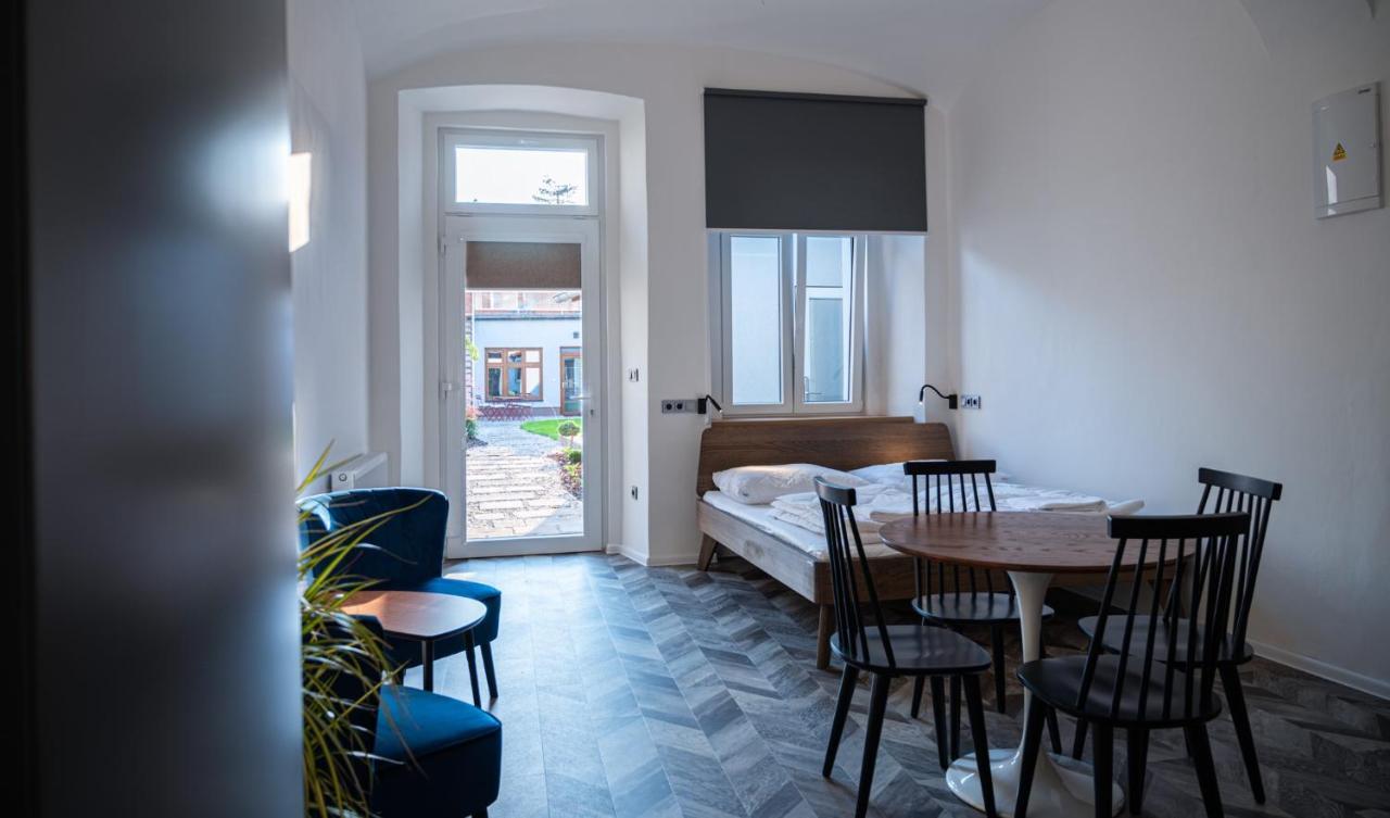 Art Hostel & Apartments Dvur Kralove nad Labem Exterior photo