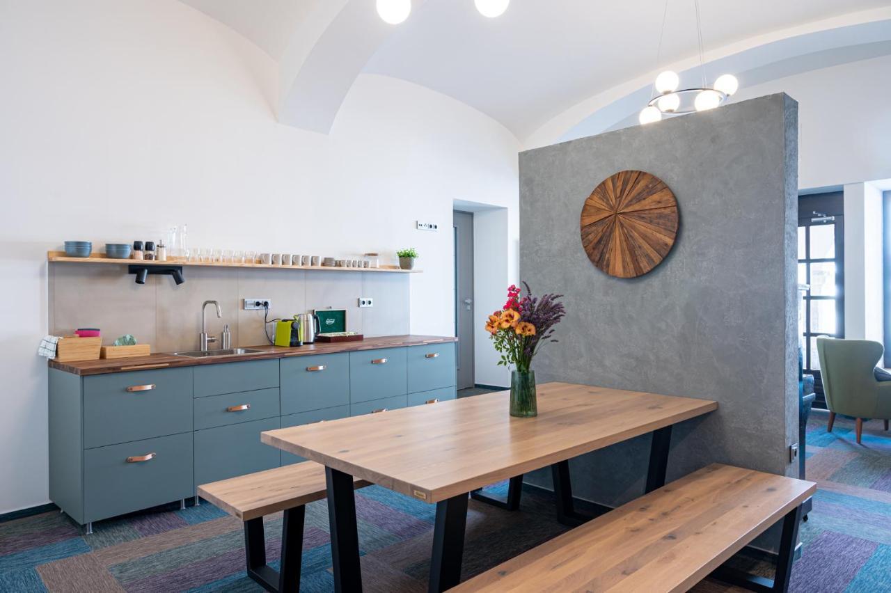 Art Hostel & Apartments Dvur Kralove nad Labem Exterior photo